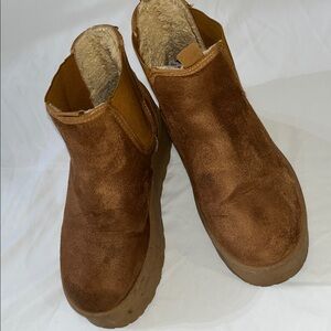 Jessica Carlyle Platform Ankle Boots size 8